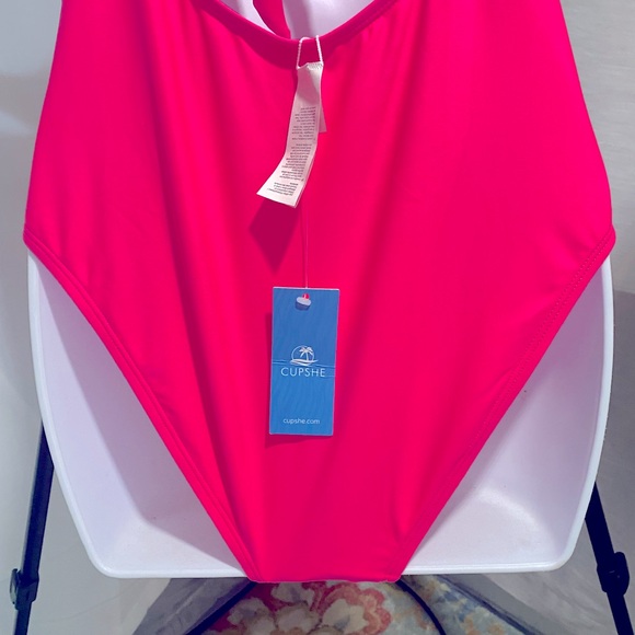 NWT Cupshe pink, one piece bathing suit,  size M - Picture 4 of 7
